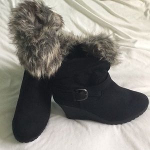 Black Fur Boots - 2 Ways to Wear